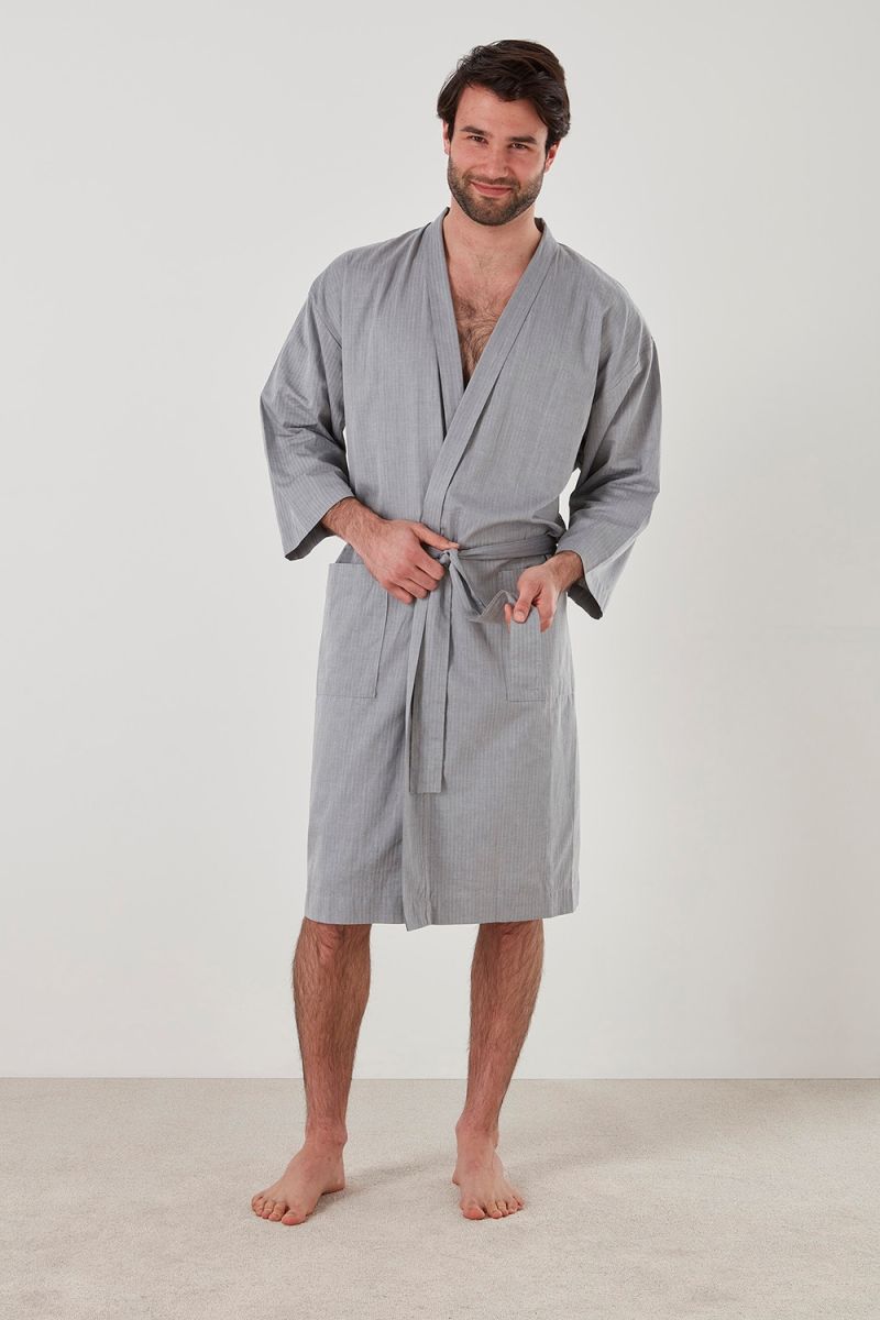 Clooney Robe