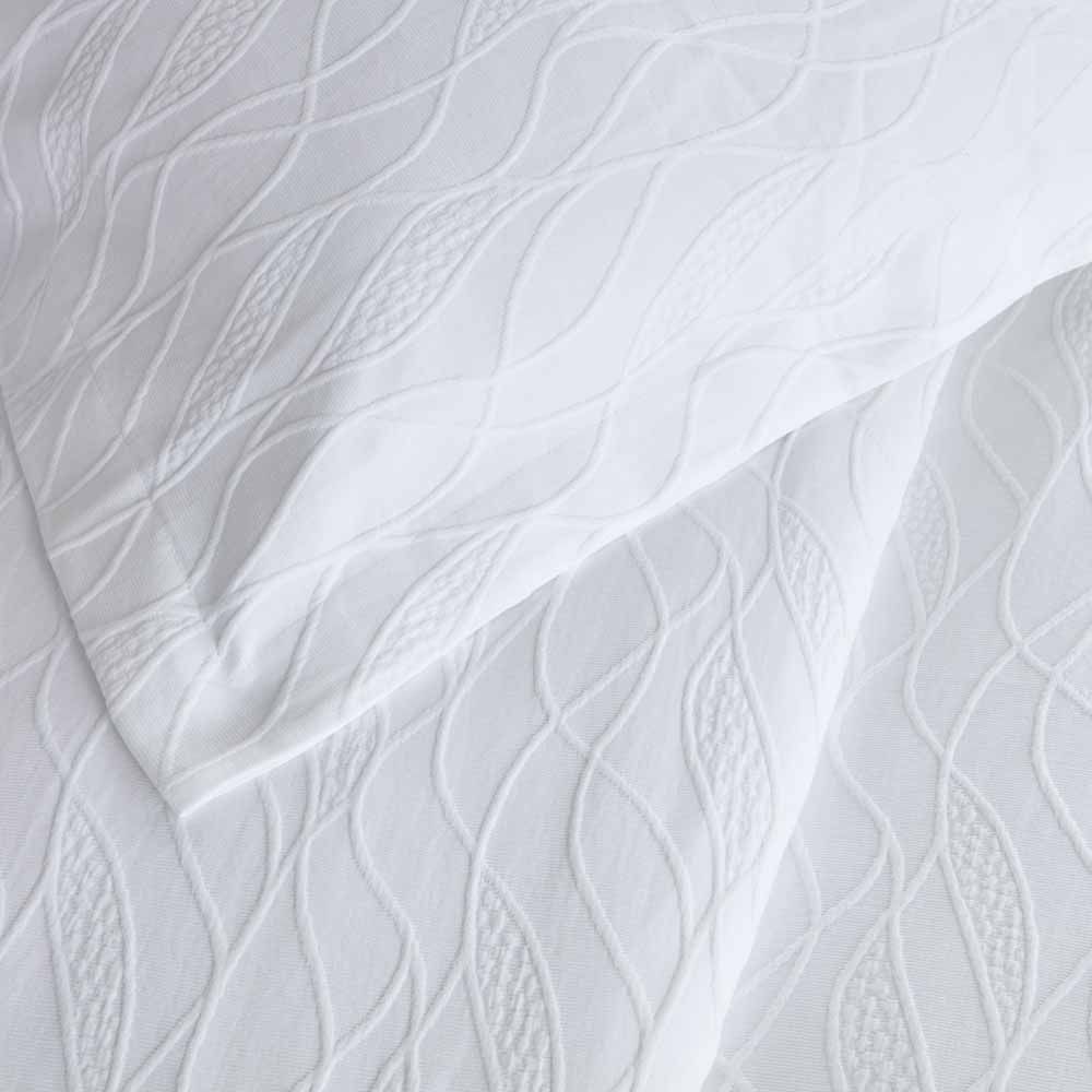 Calm Waters Bedspread Set