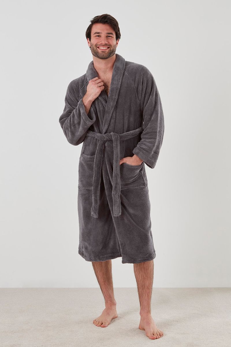 Manor Robe