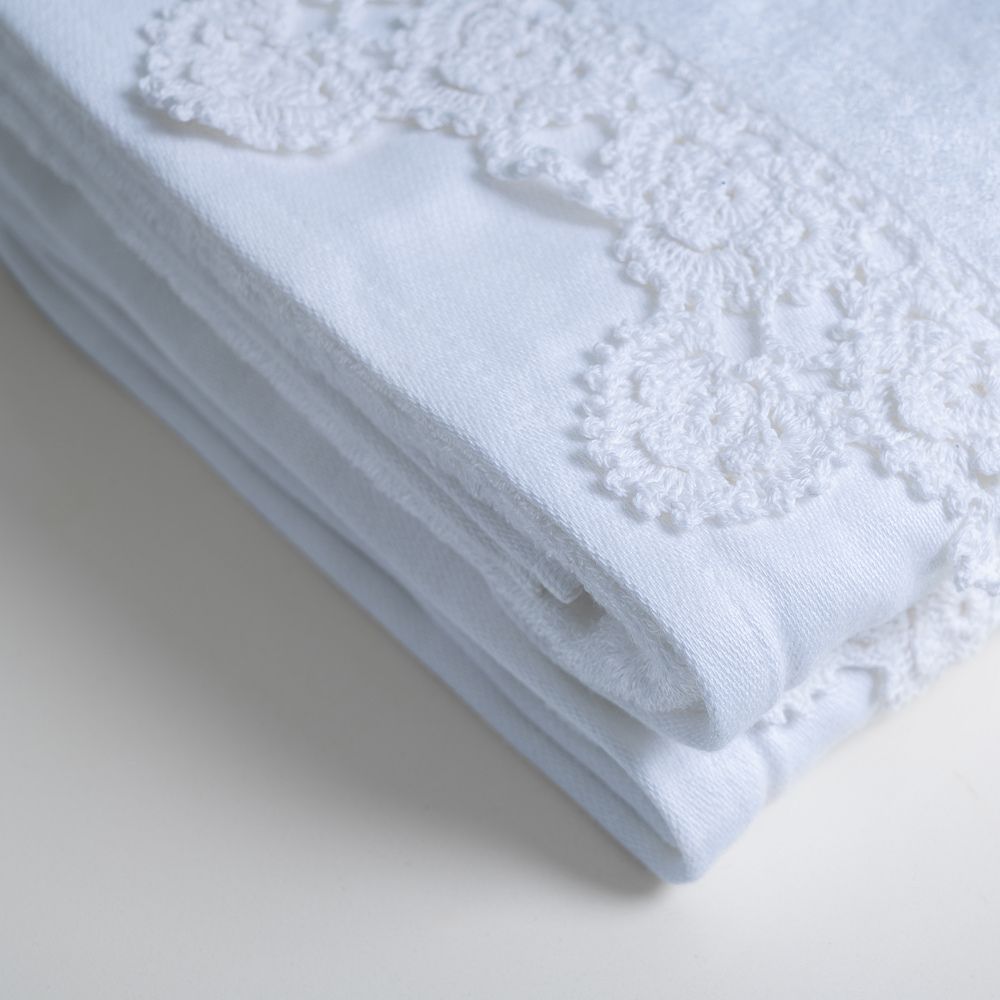 White Lace Detail Bamboo Bath Towels