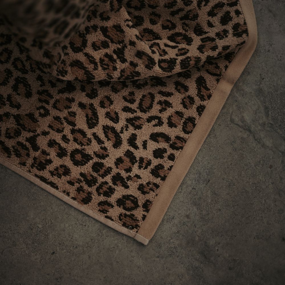 Leopard Jacquard Towels