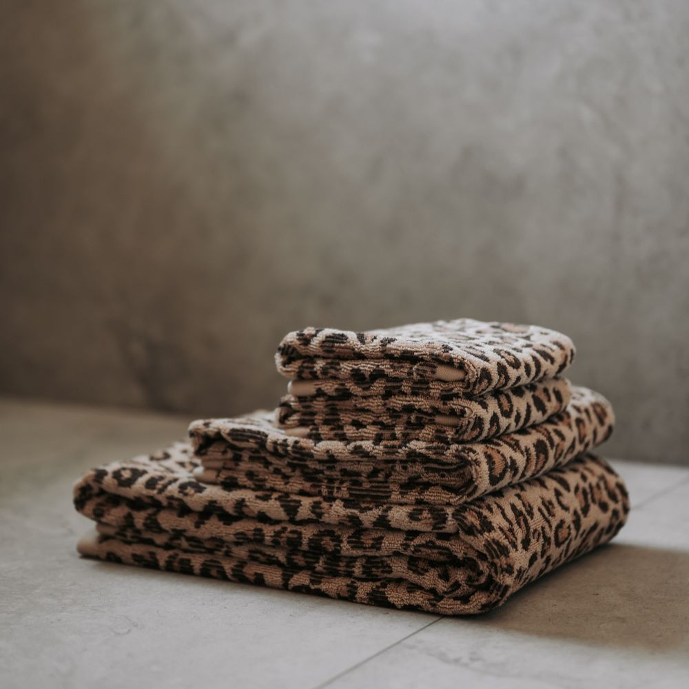 Leopard Jacquard Towels