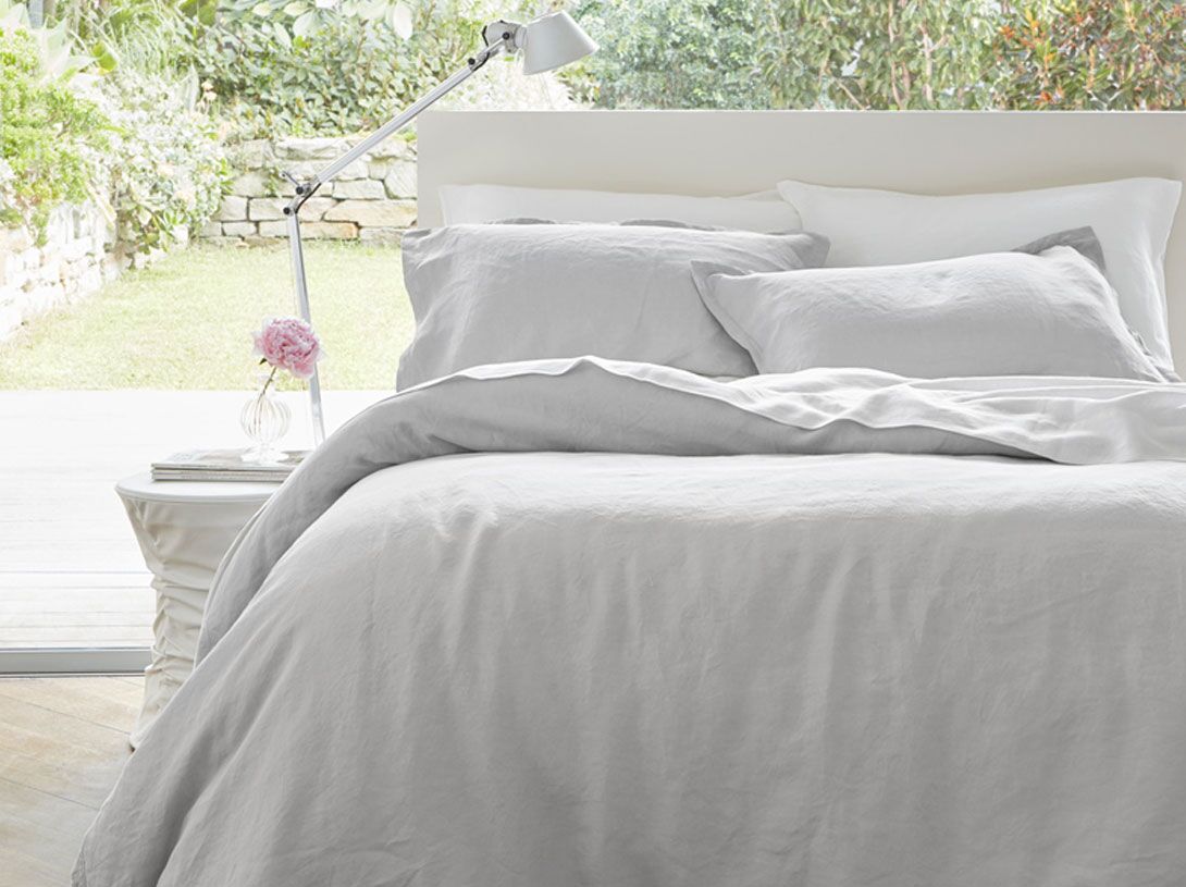The Benefits of Sleeping in Linen